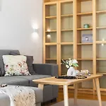 شقة Urban Nivy Retreat